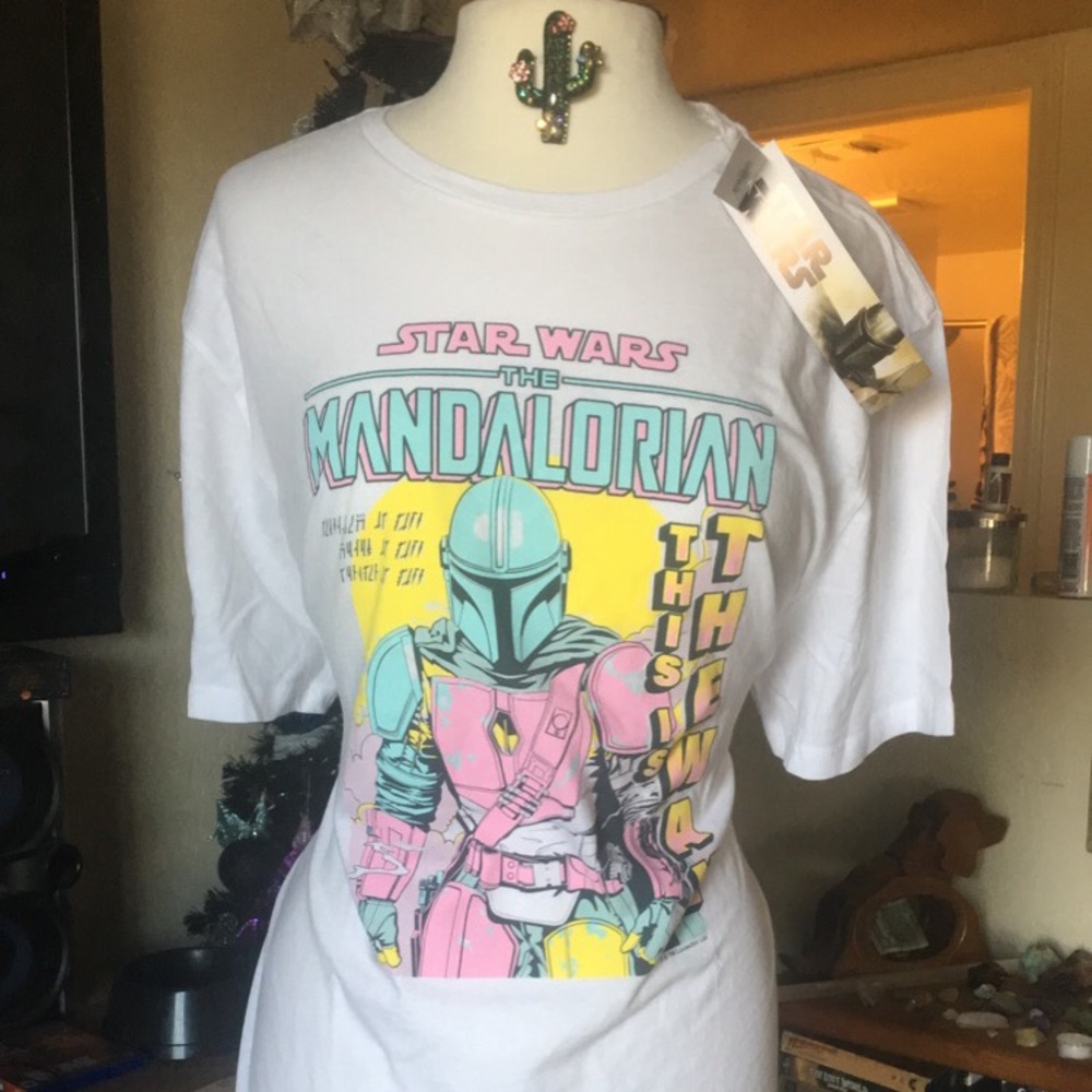 Star Wars The Mandolorian Shirt XL NWT